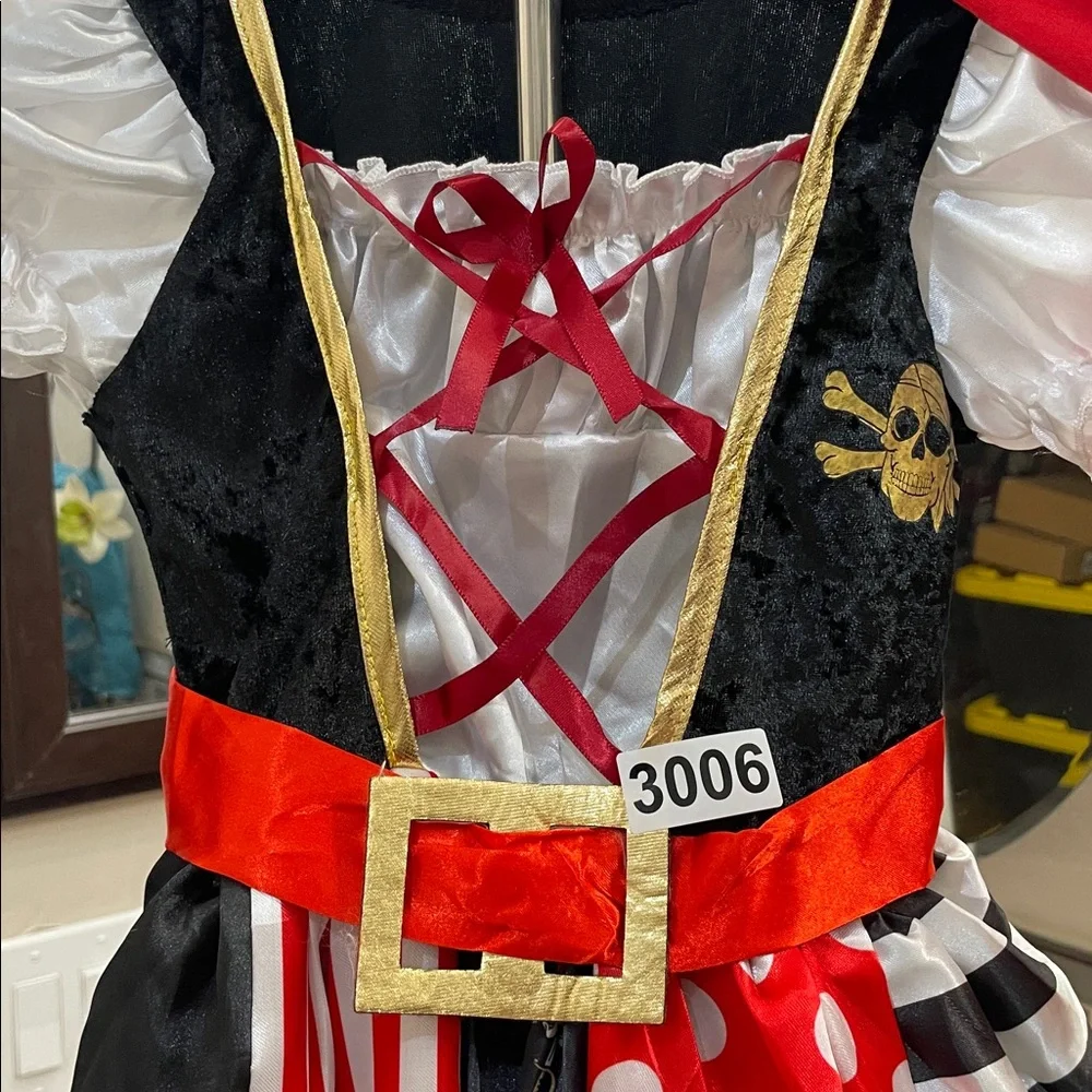 Girls pirate costume NWT - Picture 6 of 7